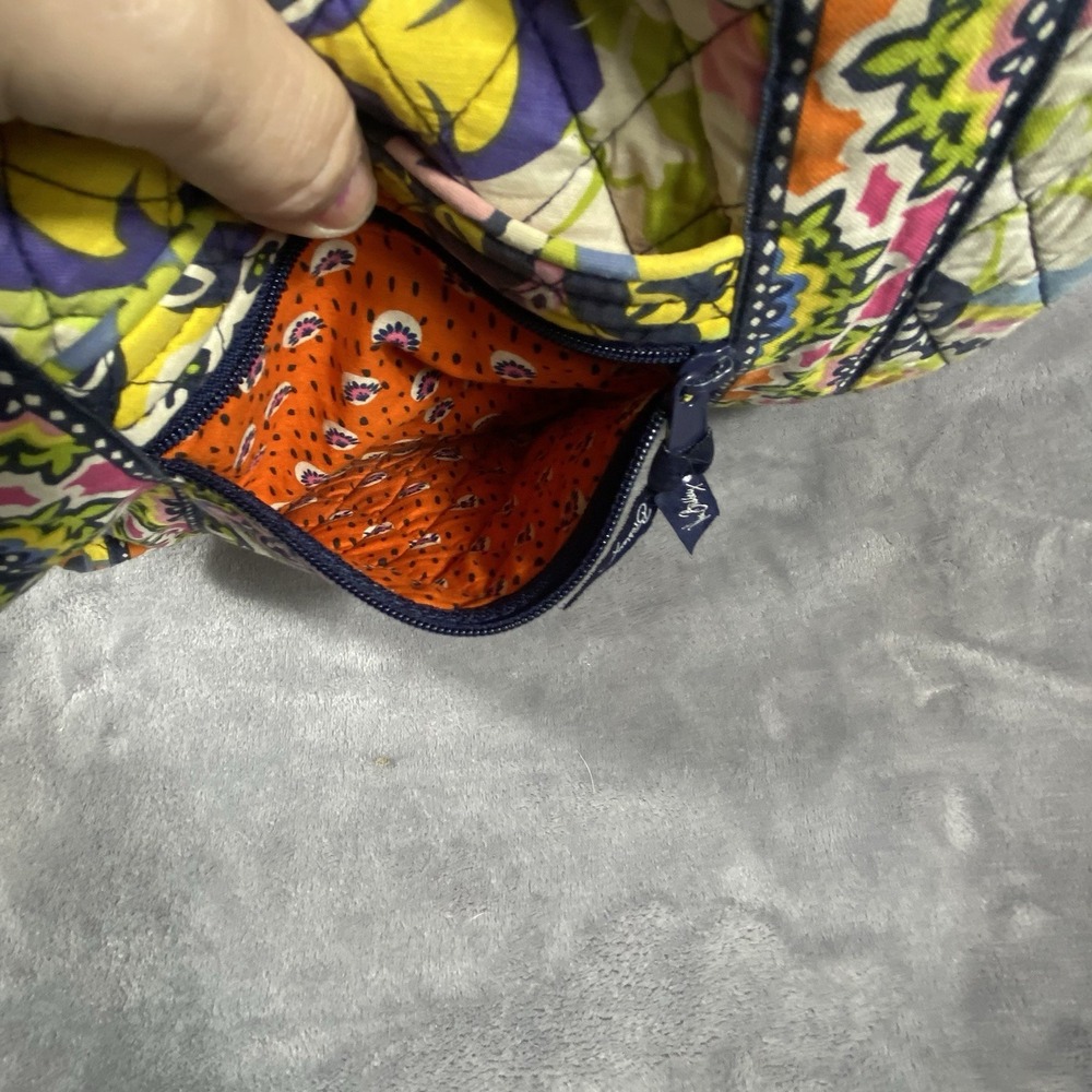 Vera Bradley Crossbody Hipster Purse Bag Retired RIO Pattern Medium Adjustable - Picture 4 of 10